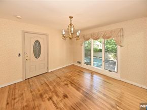 5 Ellington Place, Englewood Cliffs NJ 07632