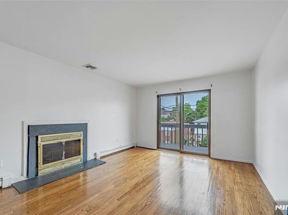 2410 3rd Street, Fort Lee NJ 07024