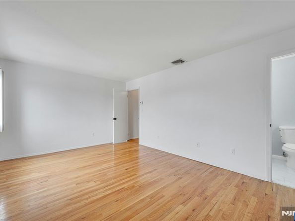 2410 3rd Street, Fort Lee NJ 07024