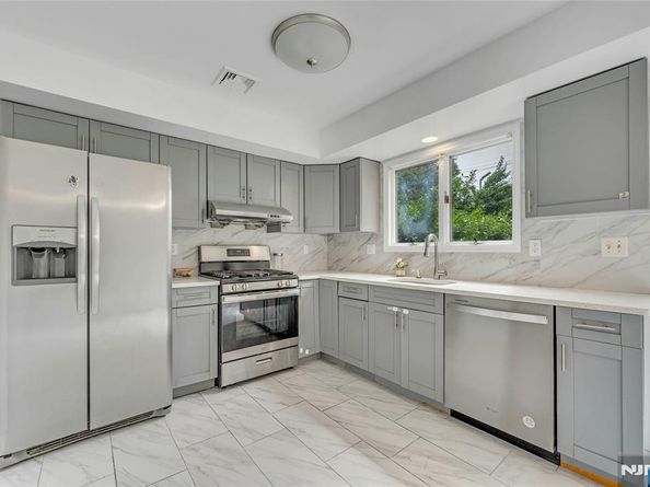 2410 3rd Street, Fort Lee NJ 07024