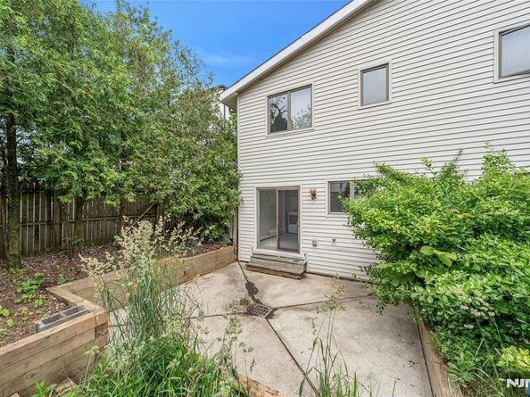 2410 3rd Street, Fort Lee NJ 07024
