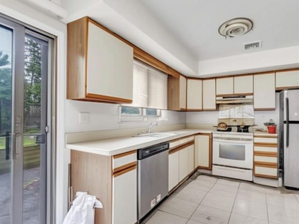 2410 3rd Street, Fort Lee NJ 07024