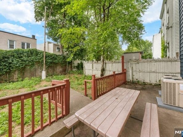 23 Bayview Avenue, Jersey City NJ 07305