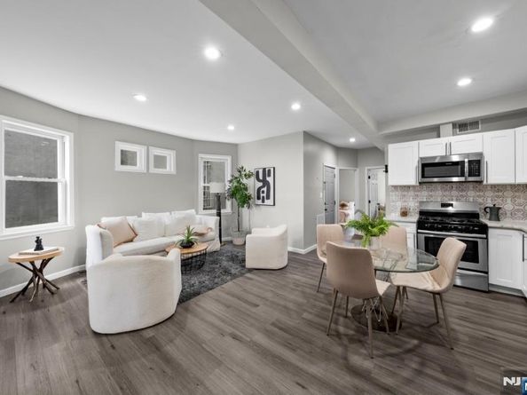 23 Bayview Avenue, Jersey City NJ 07305