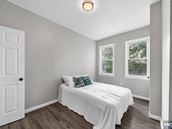 23 Bayview Avenue, Jersey City NJ 07305