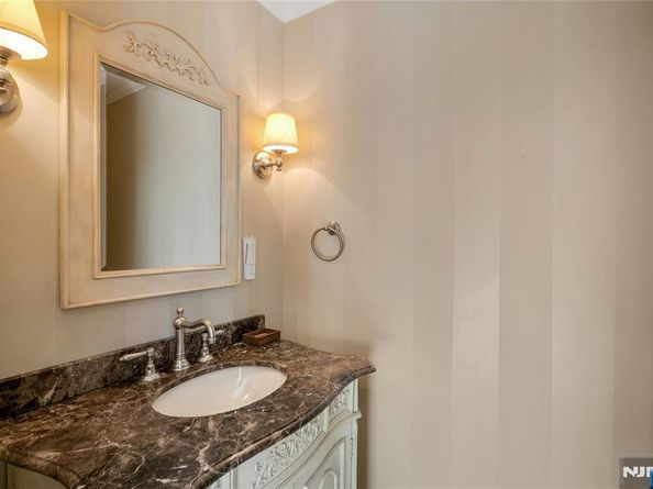 503 Greenmount Avenue, Ridgefield NJ 07657