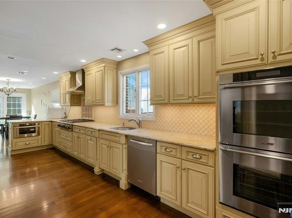 503 Greenmount Avenue, Ridgefield NJ 07657