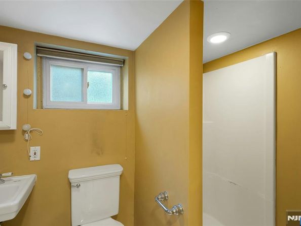 503 Greenmount Avenue, Ridgefield NJ 07657