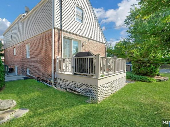 503 Greenmount Avenue, Ridgefield NJ 07657