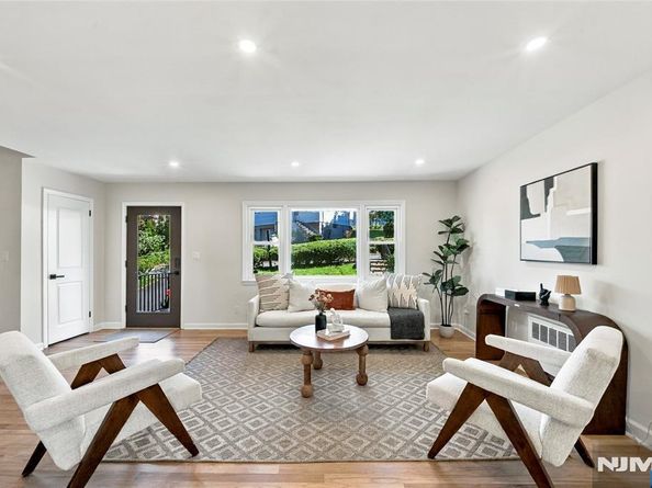 340 Northwood Way, Palisades Park NJ 07650