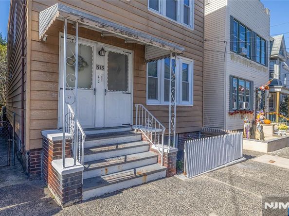 315 Pearsall Avenue, Jersey City NJ 07305