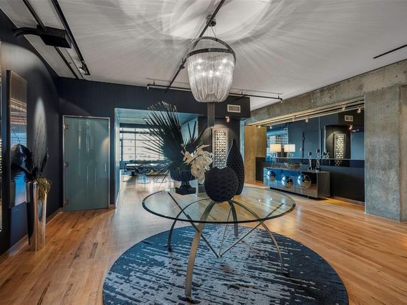 2011  Cedar Springs Road  606, Dallas Texas 75201