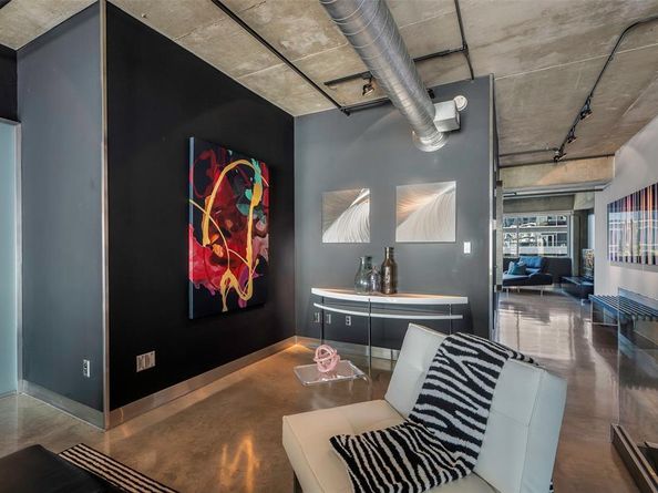 2011  Cedar Springs Road  606, Dallas Texas 75201