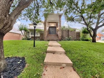 811  Fawn Valley Drive 