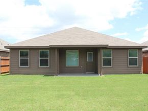 624  Yarborough Street , Crowley Texas 76036