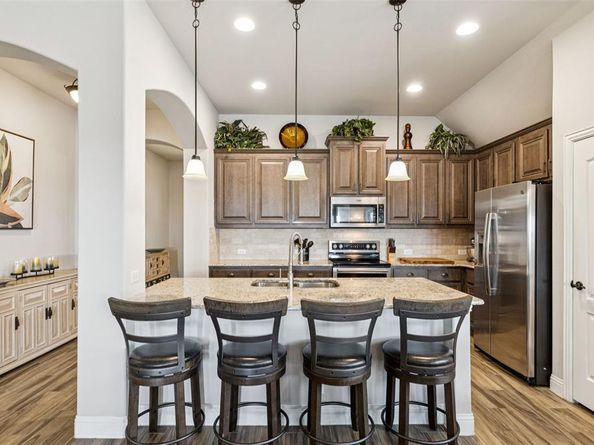 200  Bayonet Drive , Fort Worth Texas 76108