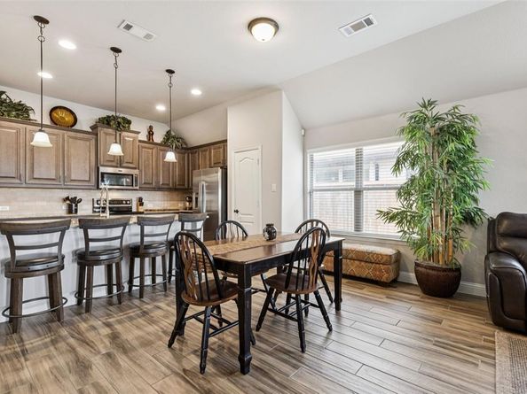 200  Bayonet Drive , Fort Worth Texas 76108