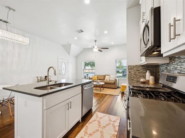 3804  Eaton Drive , Dallas Texas 75220