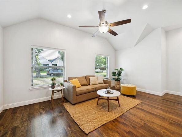 3804  Eaton Drive , Dallas Texas 75220