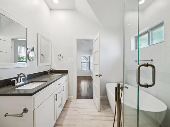 3804  Eaton Drive , Dallas Texas 75220