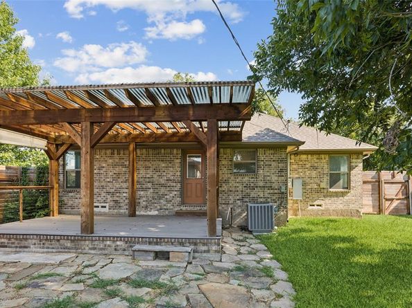 3804  Eaton Drive , Dallas Texas 75220