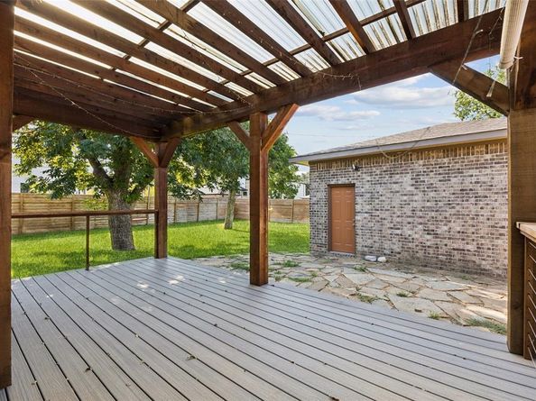 3804  Eaton Drive , Dallas Texas 75220