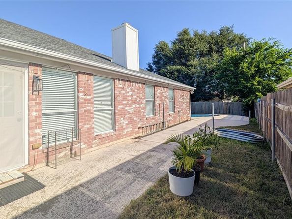 6702  Valley Branch Drive , Arlington Texas 76001