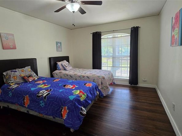 1312 W Park Row Drive , Arlington Texas 76013