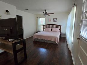 1312 W Park Row Drive , Arlington Texas 76013