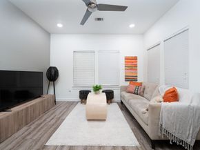 349  Tonga Street , Dallas Texas 75203