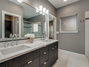 349  Tonga Street , Dallas Texas 75203