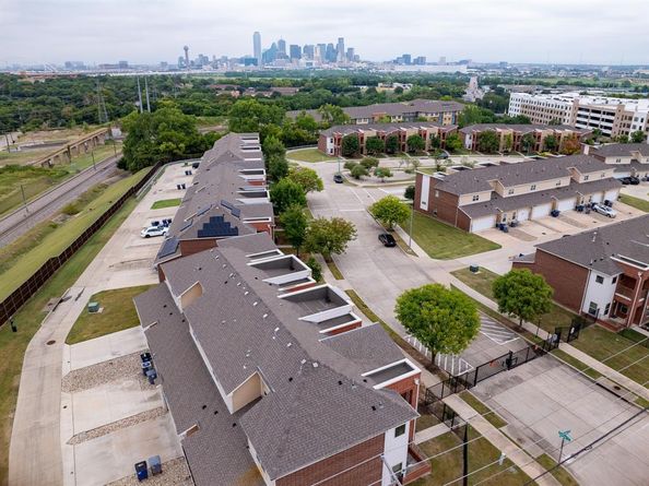 349  Tonga Street , Dallas Texas 75203