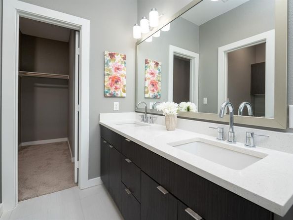 349  Tonga Street , Dallas Texas 75203