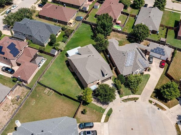 2848  Willow Glen Court , Grand Prairie Texas 75052