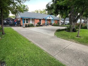 2033  Pleasant  , Dallas Texas 75217