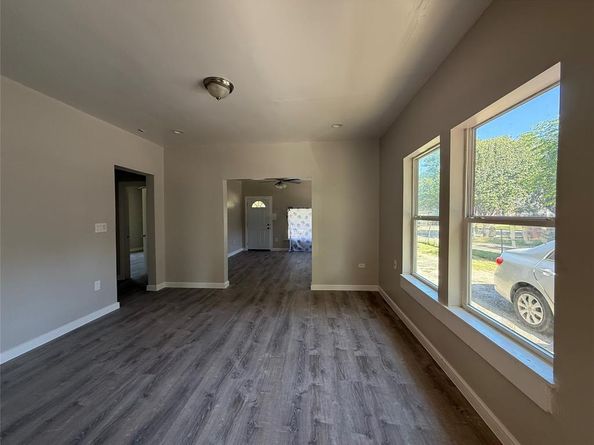 2206  Chestnut Avenue , Fort Worth Texas 76164