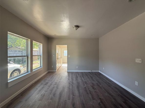 2206  Chestnut Avenue , Fort Worth Texas 76164