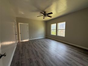 2206  Chestnut Avenue , Fort Worth Texas 76164