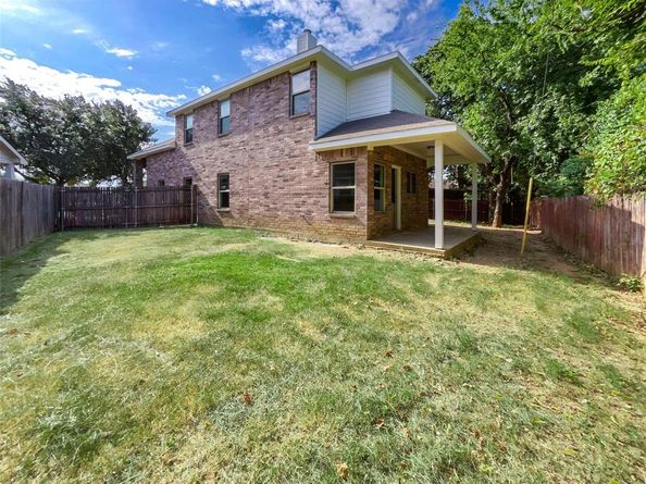 5804  Grenada Court , Fort Worth Texas 76119