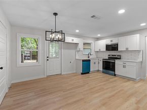 1739  Sharon Street , Arlington Texas 76010
