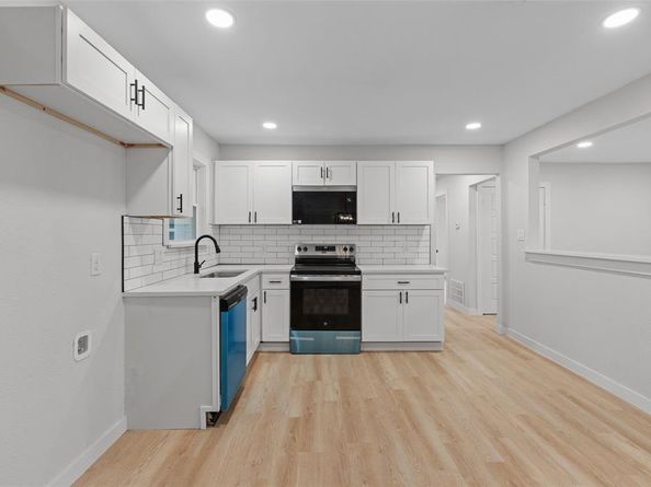1739  Sharon Street , Arlington Texas 76010