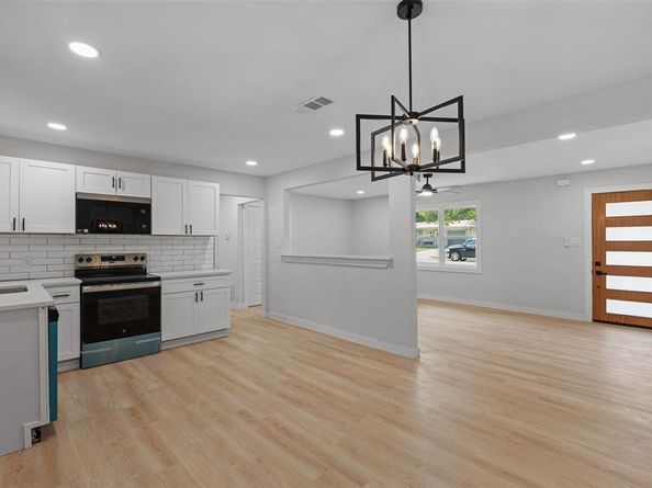 1739  Sharon Street , Arlington Texas 76010