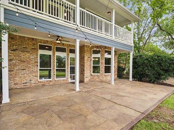 820  Windlake Circle , Heath Texas 75032