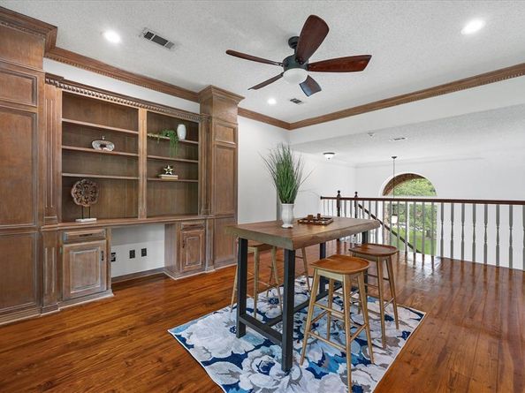 820  Windlake Circle , Heath Texas 75032