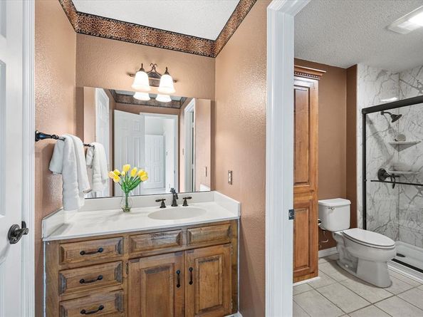 820  Windlake Circle , Heath Texas 75032