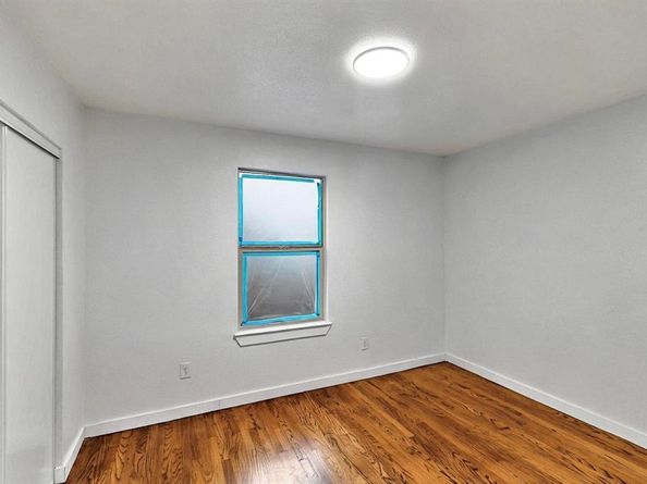 3920  Vanette Lane , Dallas Texas 75216