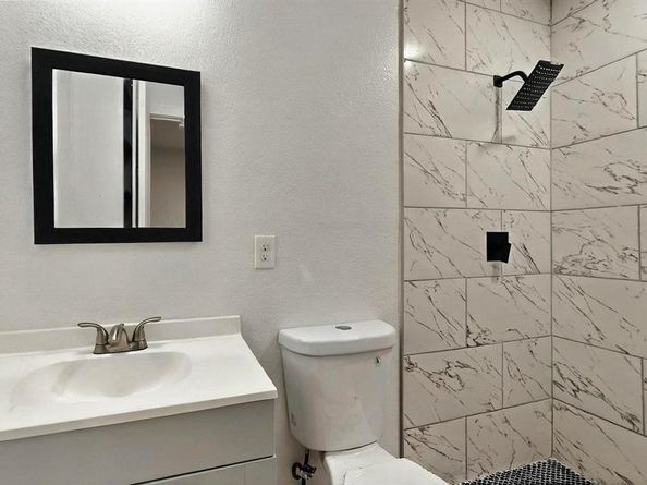 3920  Vanette Lane , Dallas Texas 75216