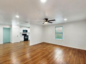 3920  Vanette Lane , Dallas Texas 75216