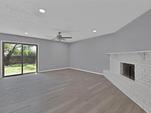 7112  Winterberry Drive , Dallas Texas 75249