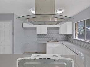 7112  Winterberry Drive , Dallas Texas 75249